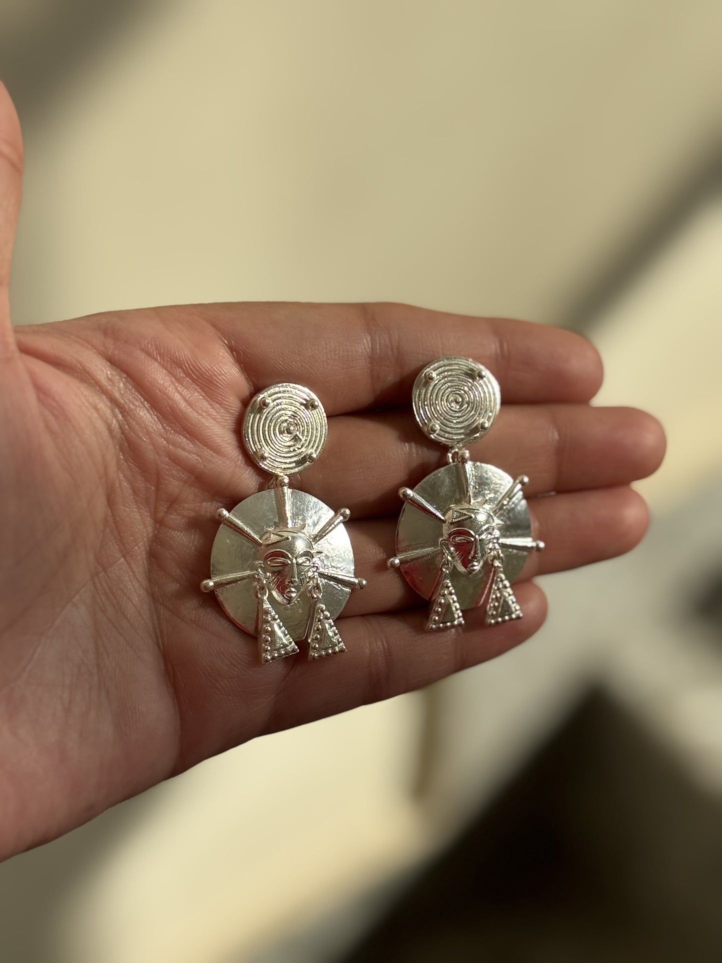 VINTAGE GHANA EARRING