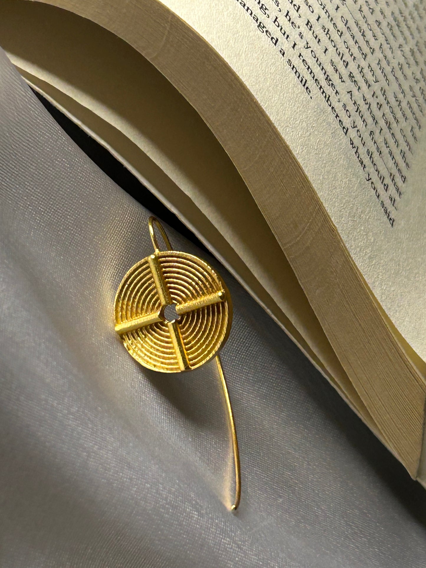 CIRCLE CUFFS