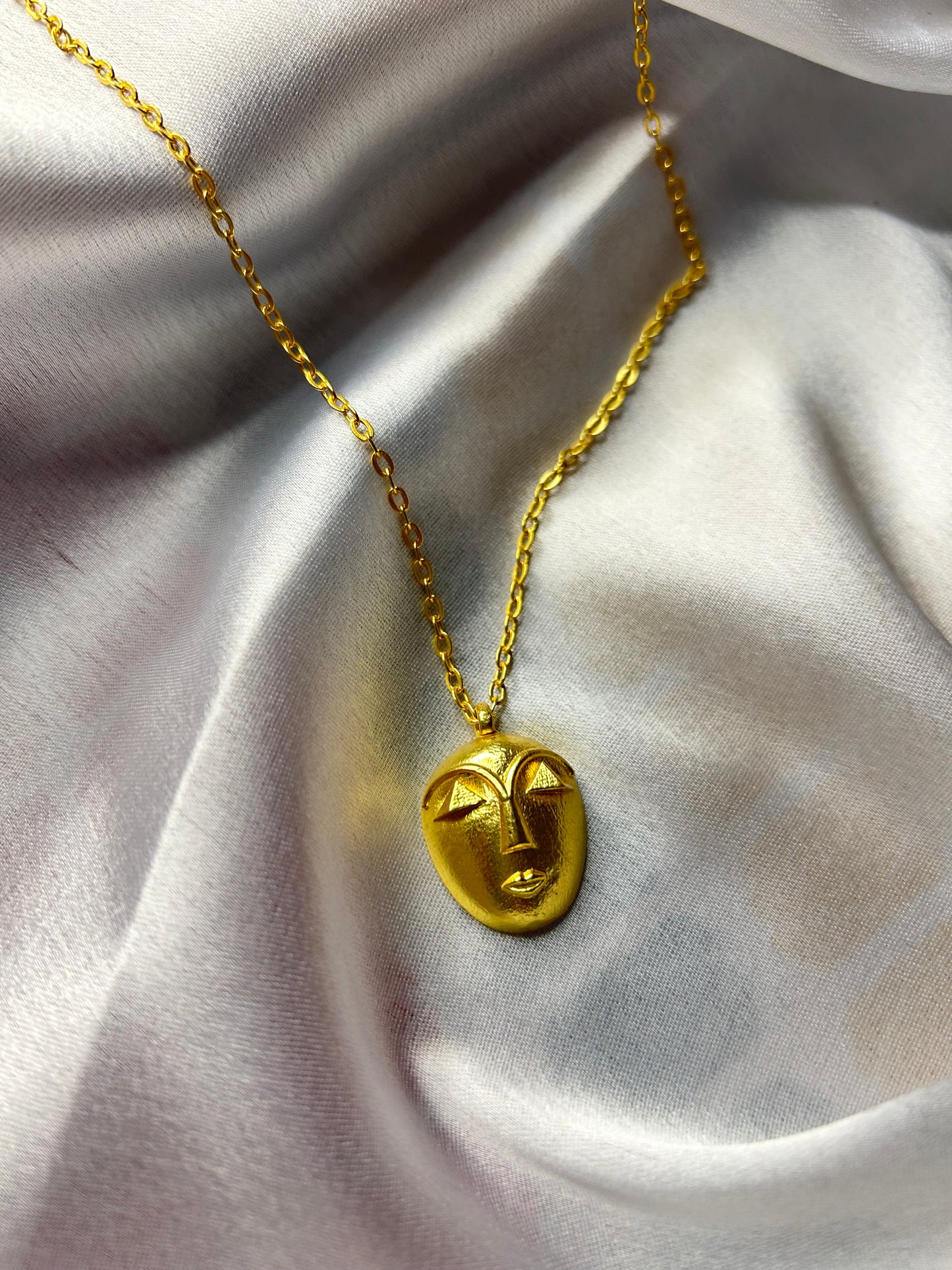 "UNDISTURBED" NECKLACE