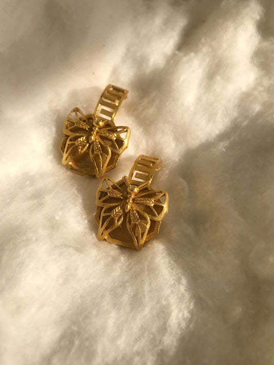 TREE AS LINK EARRING