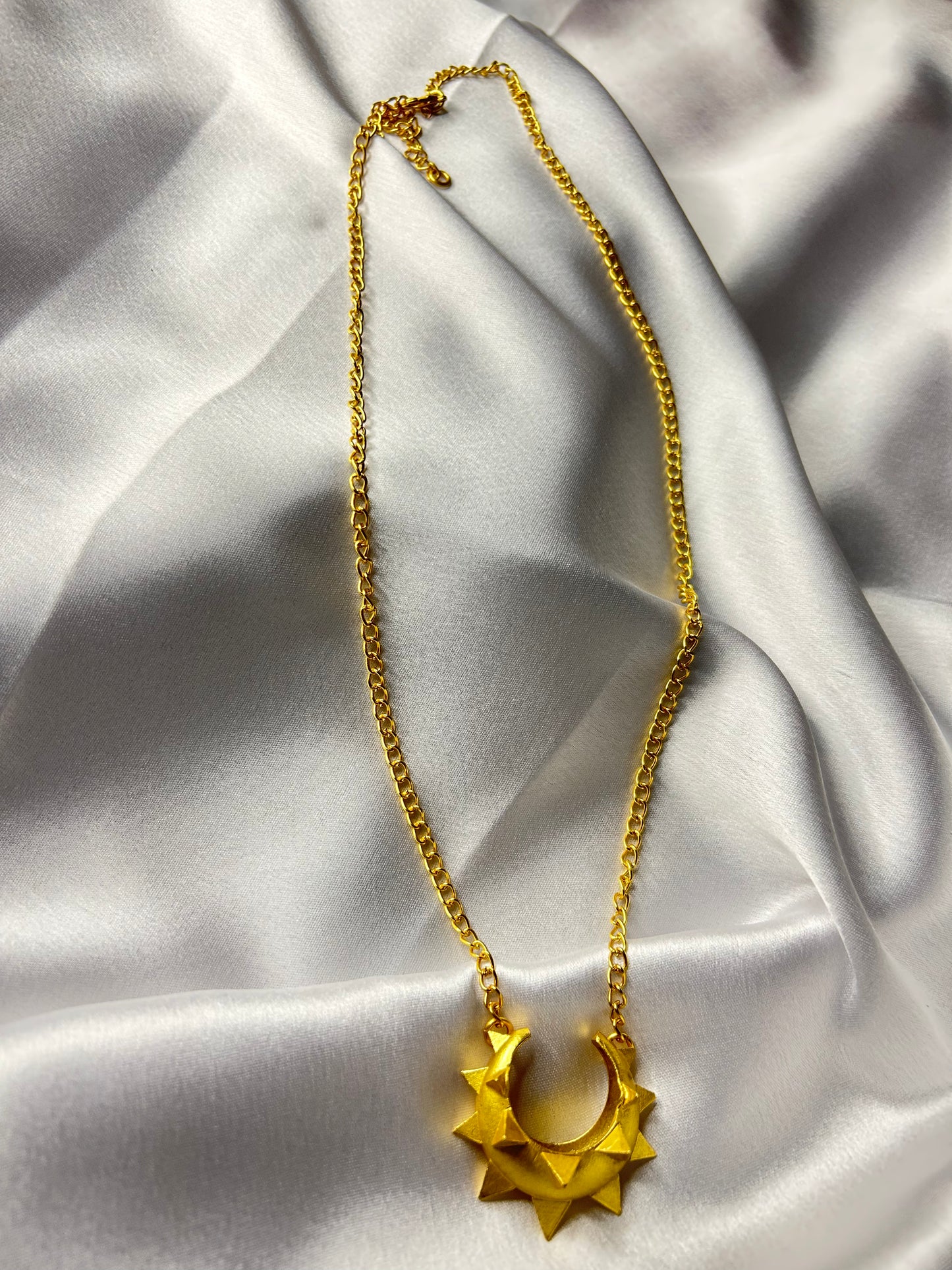NINJAA "U" NECKLACE