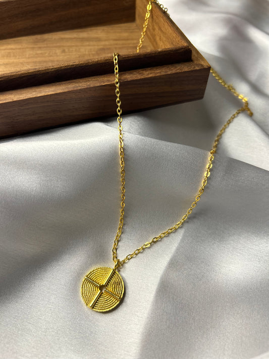 CIRCLE NECKLACE