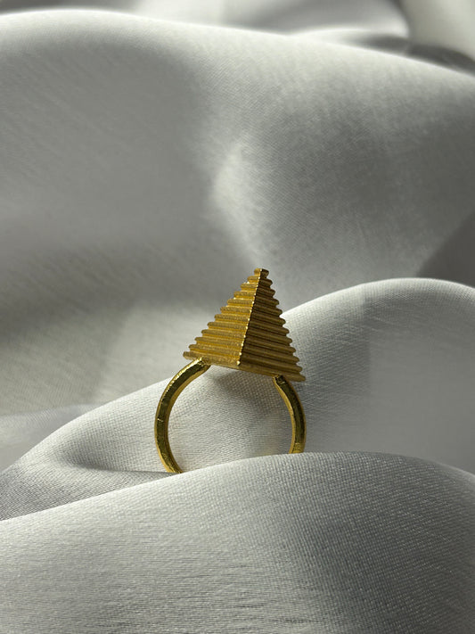 PYRAMID RING