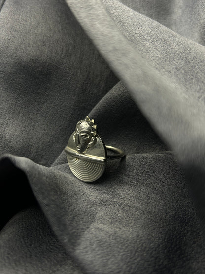 AKAN RING