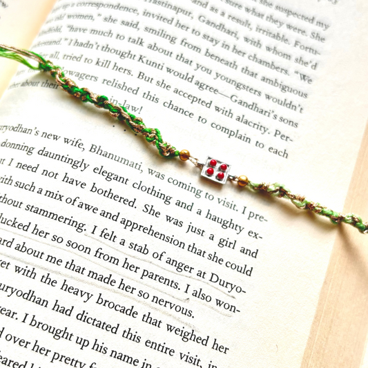 NOSTALGIA CUBE RAKHI